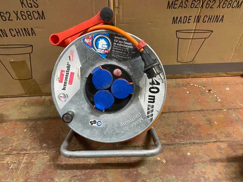 Strāvas sadalītājs