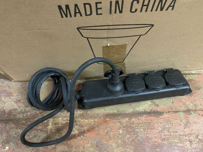 Strāvas sadalītājs