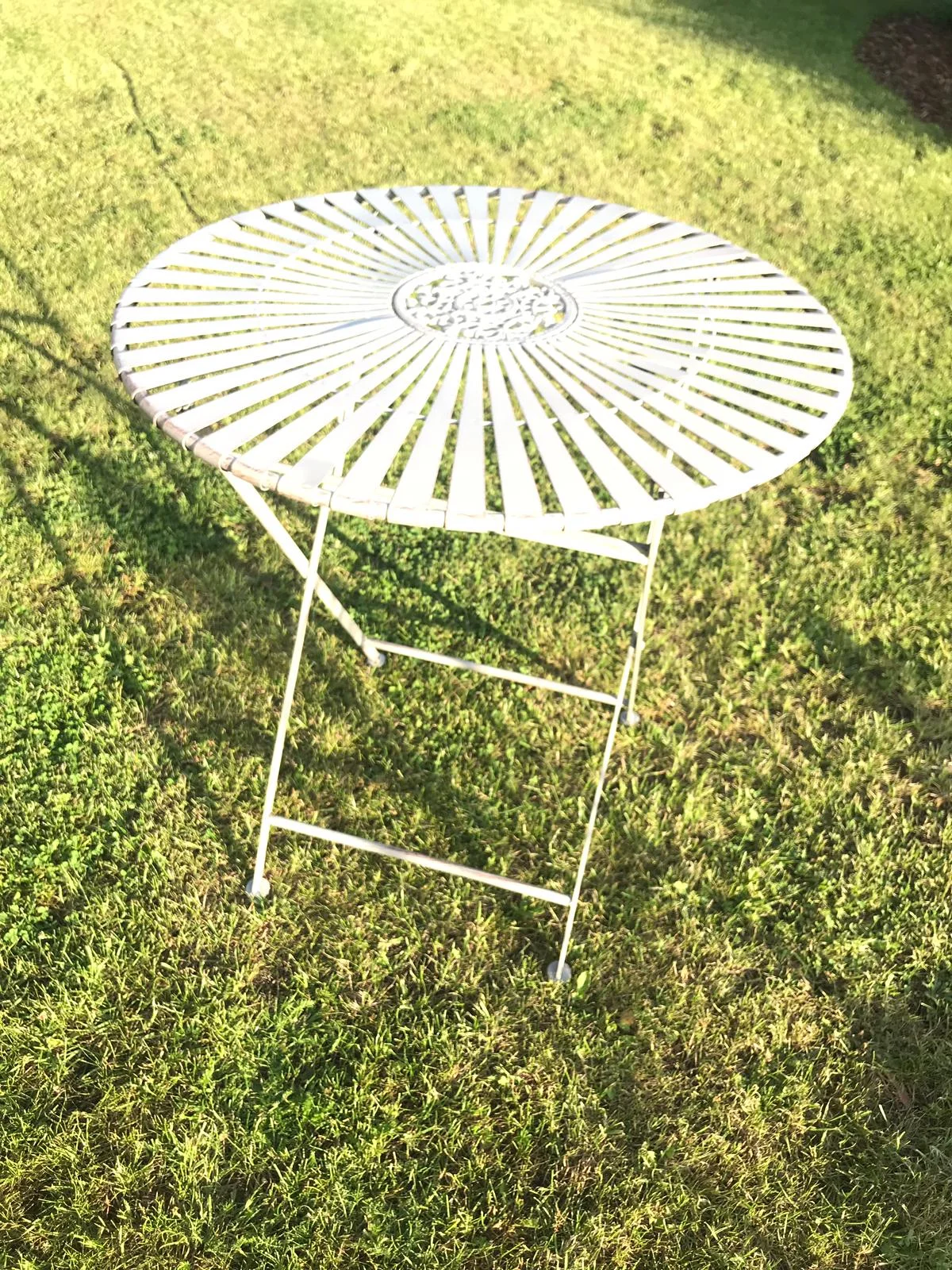 Antīks saliekams galds