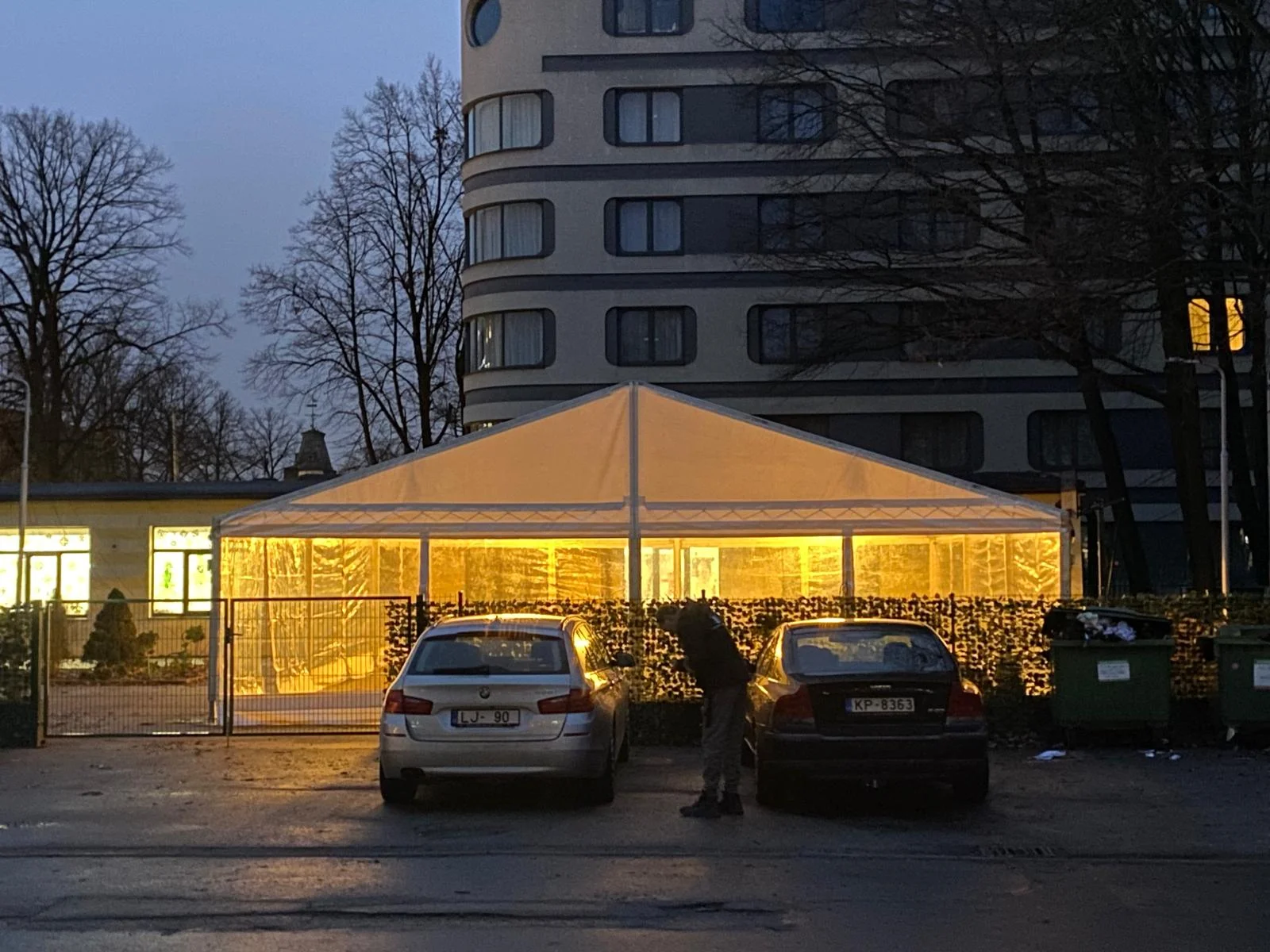 Lielā balta 10x10m telts