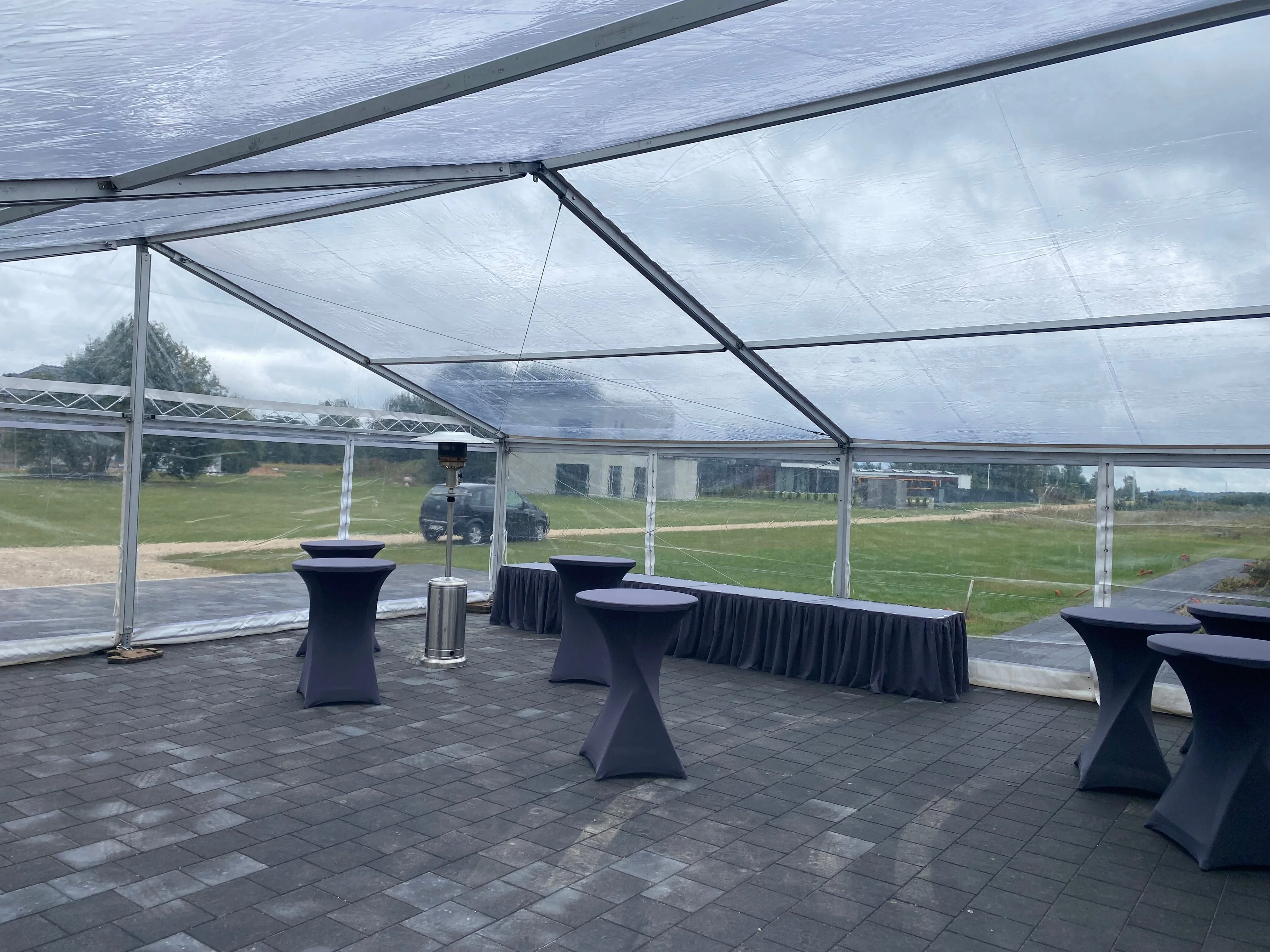 Tumši pelēka stāvgaldu likra